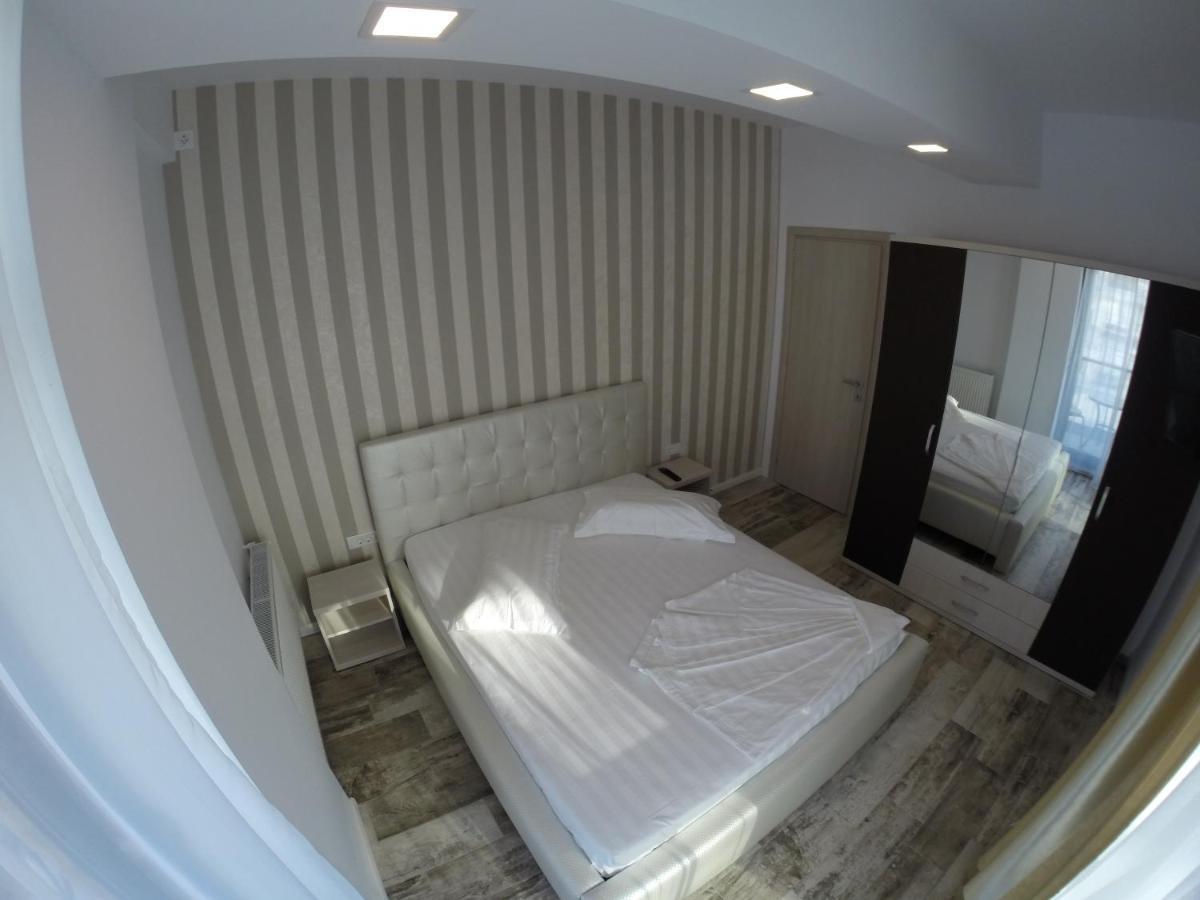 911 Cazare Mamaia Exterior foto